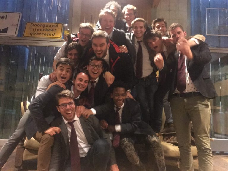 Het weeshuys sluit haar deuren